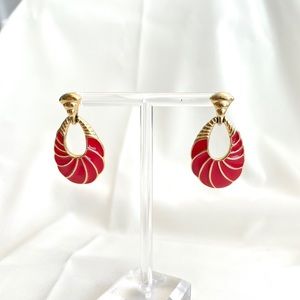 VTG Trifari Gold Red Tone Dangle Earrings Jewelry